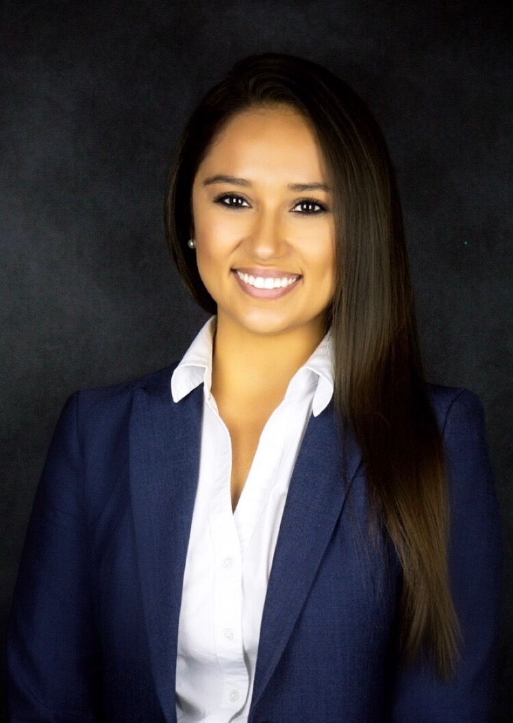 Dr. Castillo, licensed H&W dentist